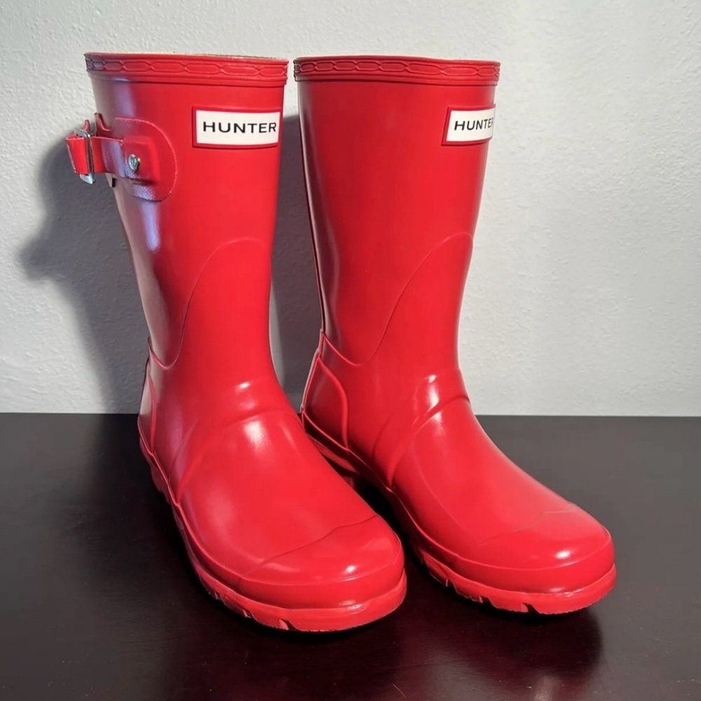 Hunter Women's Original Gloss Short Rain Boot, Red, US 5, UK 3, EUR 36